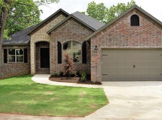41 Sullivan Dr, Bella Vista, AR 72714
