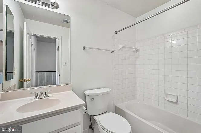 12960 Park Crescent Cir — Photo 24