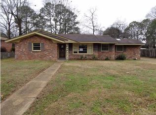 1106 Lakewood Dr, Montgomery, AL 36109