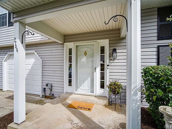 3rd image of 2744 Stafford Ct