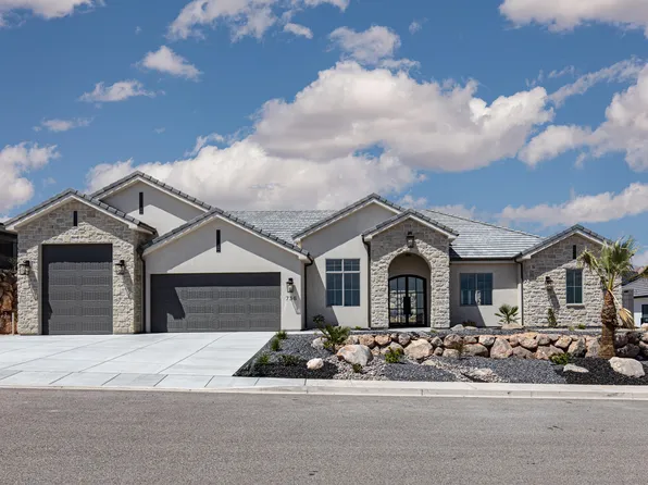 738 W Sunny Ledge Dr, Washington, UT 84780