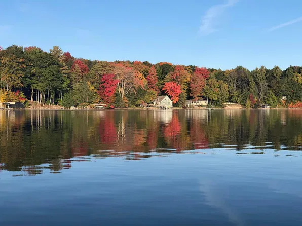 2250 Lake Dr, Traverse City, MI 49685