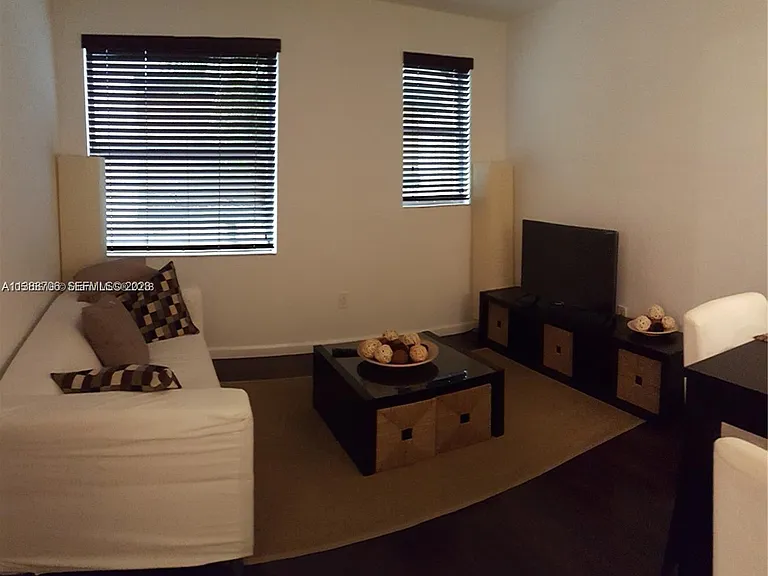 1550 Drexel Ave #106 — Photo 9