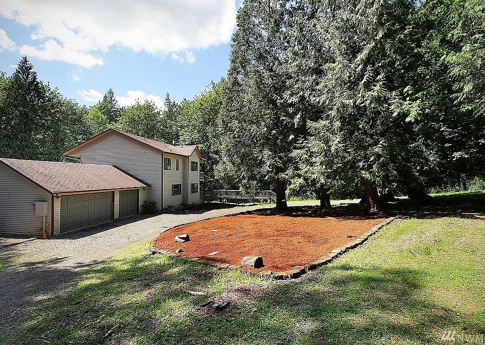 1st image of 329 290th Ave SE