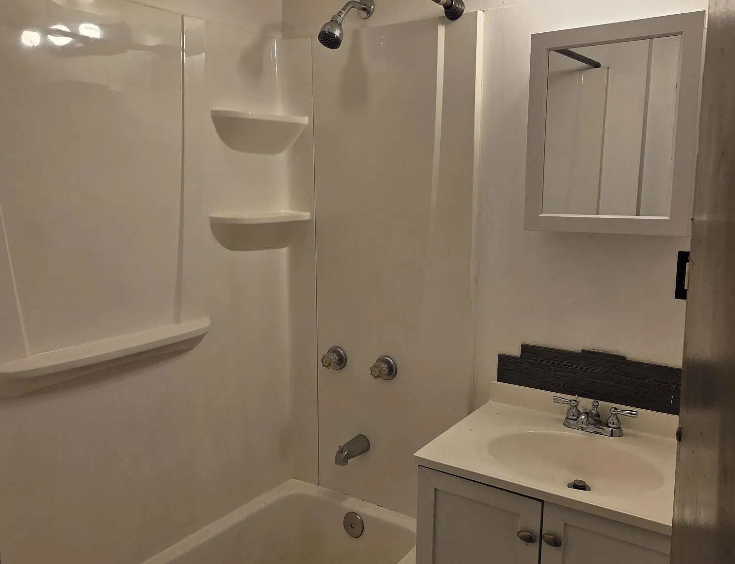 1 bed, 750 sqft, $725 — Photo 2