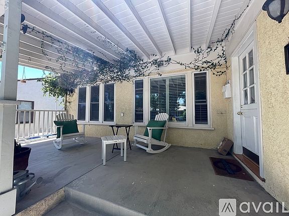 2nd image of 203 S Beachwood Dr