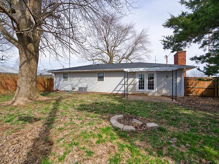 1356 E Rosebrier St — Photo 36
