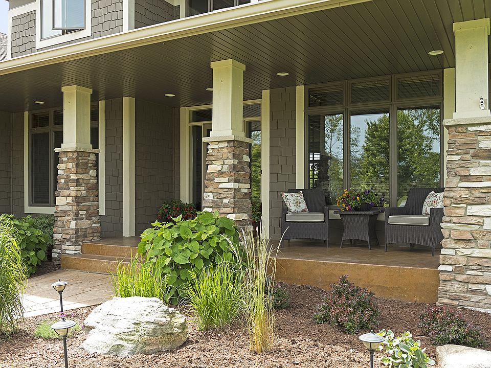 Stamped concrete walkway