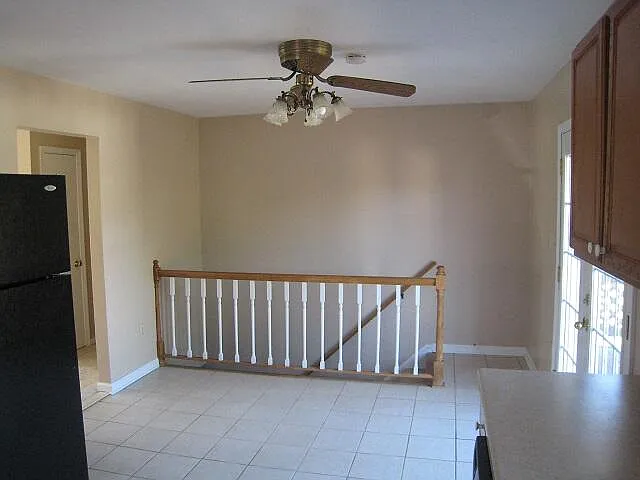 5436 N Garden Ln — Photo 9