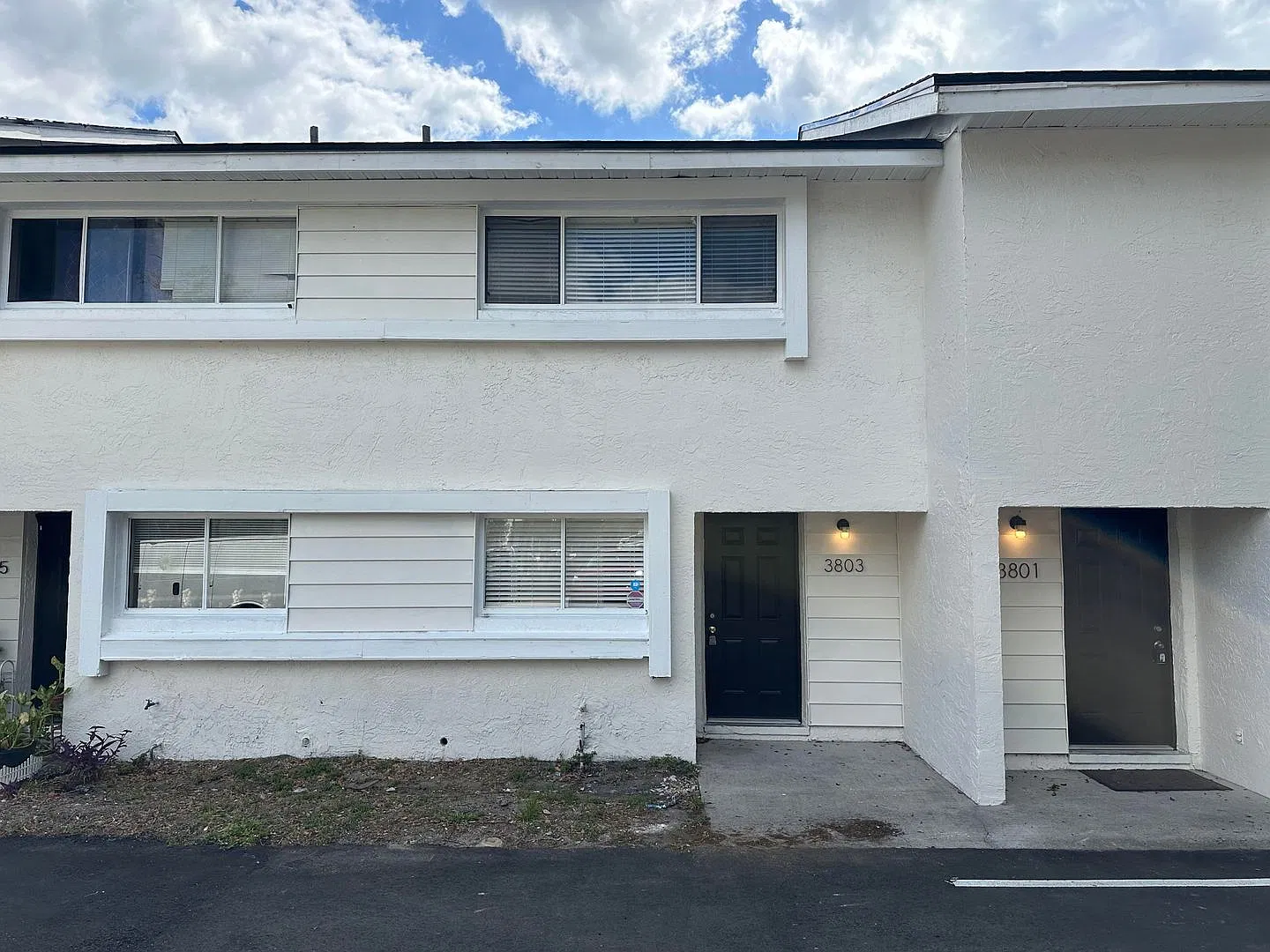 Wonderful 2 bedroom/2 bath Townhome near UCF — Photo 2