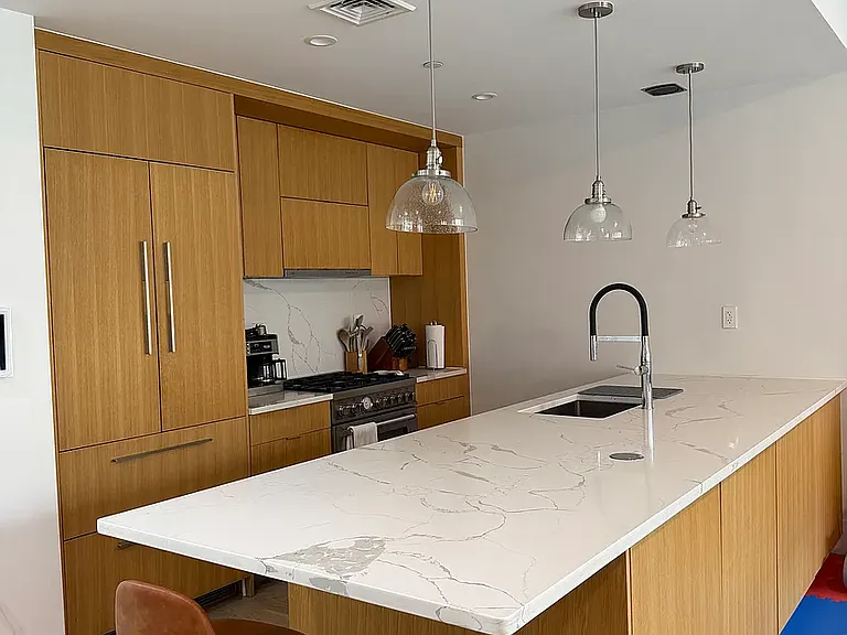 532 Lorimer St #2A — Photo 3