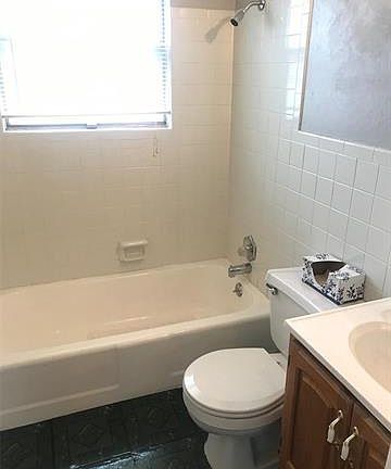4th image of 1845 Curtis Ct
