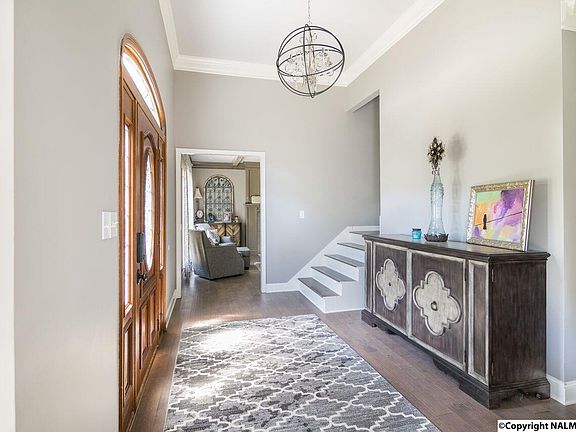4th image of 1111 Summerwood Cir SE