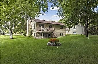 2nd image of 122 Stacy Cir