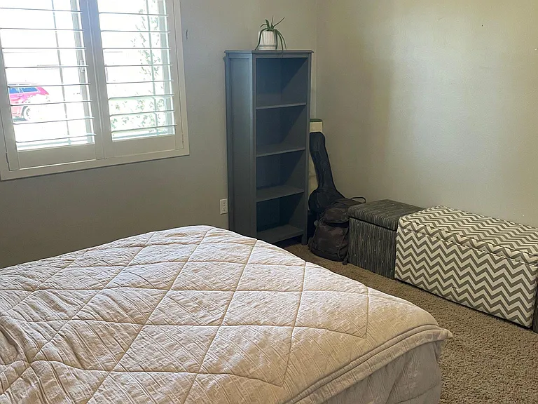 867 S 4425 W — Photo 16