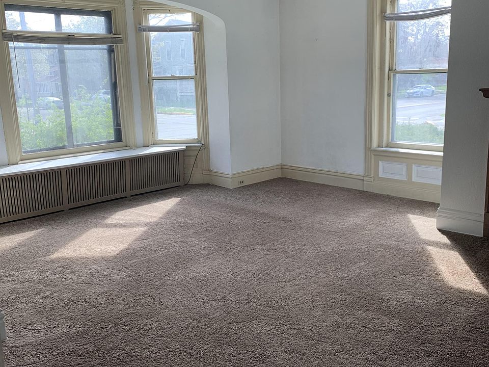 1st image of 226 W 5th St #1