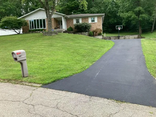 1739 Winding Trl, Springfield, OH 45503