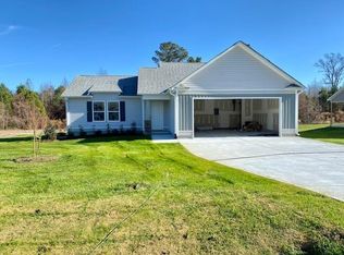 206 Highland Park Dr, Goldsboro, NC 27534