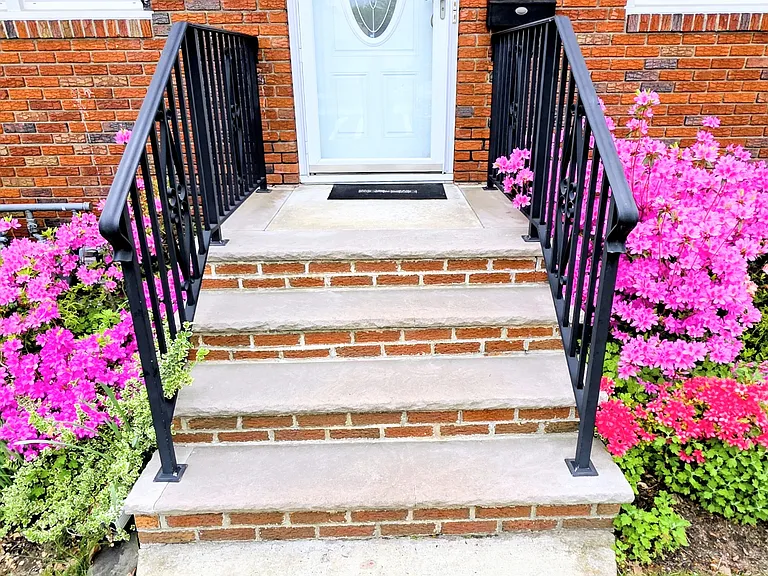 648 Milton Ave — Photo 2