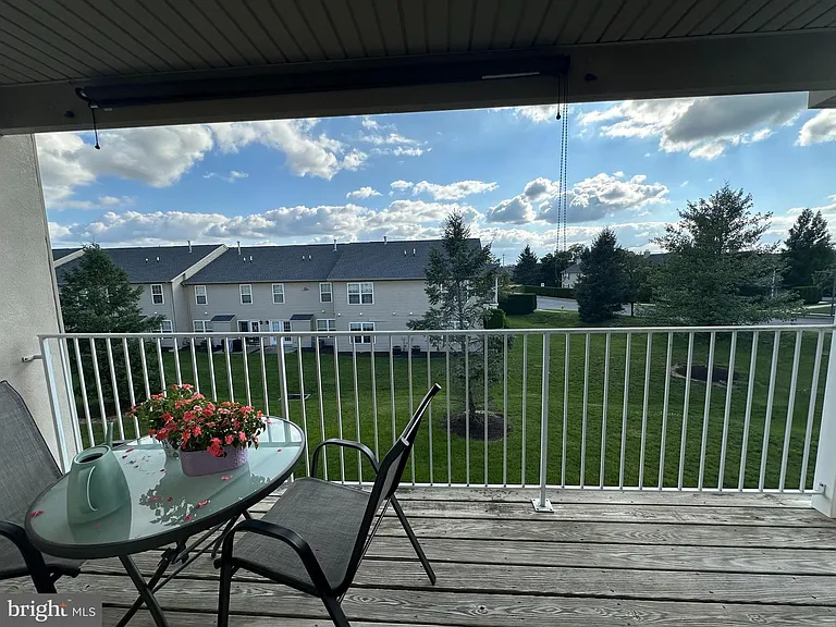 107 Oriole Ct — Photo 2