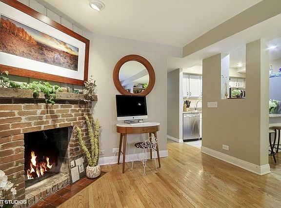 5th image of 549 W Belden Ave APT Gfe