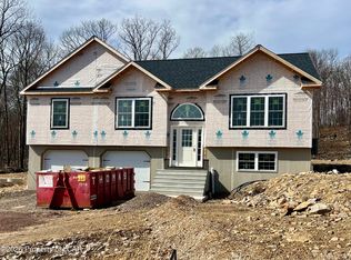 227 Mountain Rd, Drums, PA
