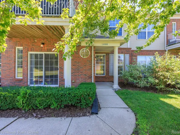 34593 Northrup Dr, Chesterfield, MI 48047