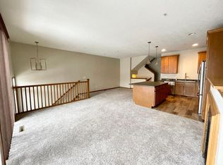 4625 Victor Path UNIT 4, Hugo, MN 55038