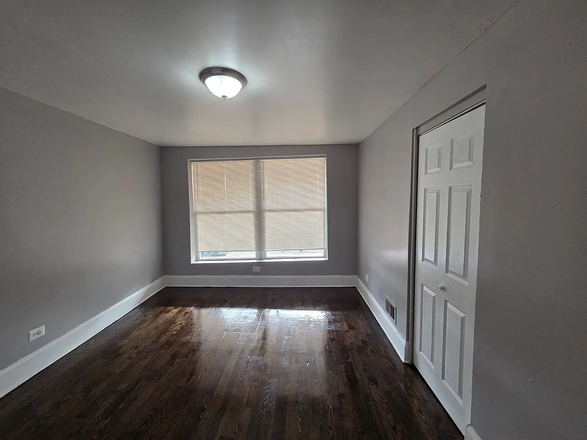 Building Photo - 435 E 71st St