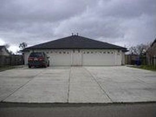 21951 Klamath River Pl #A