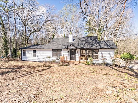 3rd image of 1203 E Ridge Rd