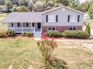210 Mill Creek Rd, Woodstock, GA 30188