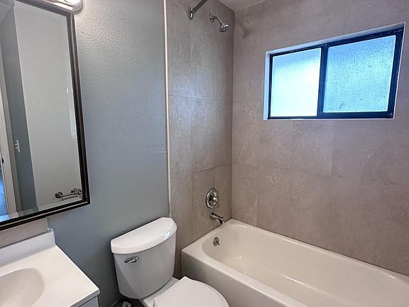 5th image of 90 Hidden Lake 124 Dr #124