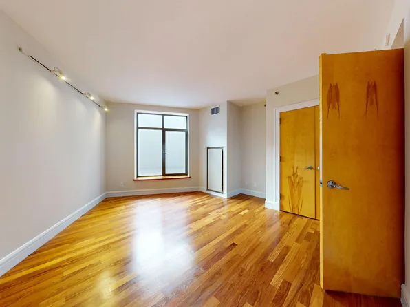 346 Coney Is Avenue image 18 of 25