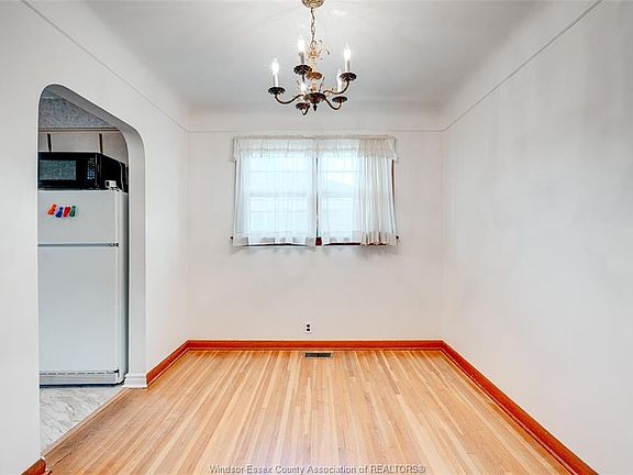 4th image of 3256 Dominion Blvd