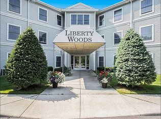 201 Dewitt Ln APT 111, Spring Lake, MI 49456