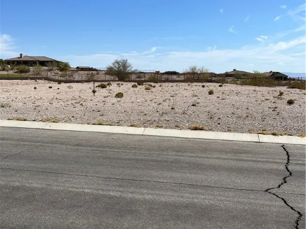 3254 Gila Dr, Bullhead City, AZ 86429