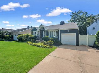 1470 Sherwood Dr, East Meadow, NY 11554
