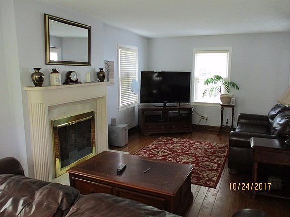 4th image of 22 Ardmore Dr