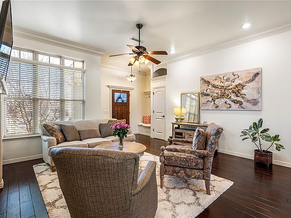 5th image of 344 N Cold Harbor Ave