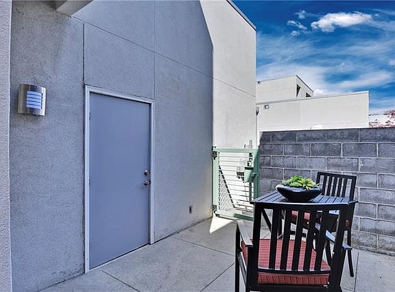 3rd image of 511 Oak St #6