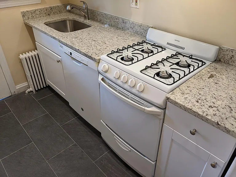 3931 W St NW #1 — Photo 25