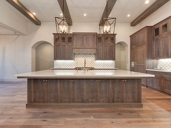 4th image of 377 Crivelli Ct