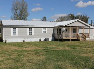 668 Kings Lake Dr, Shepherdsville, KY 40165