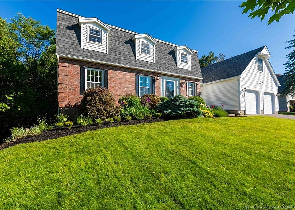 1st image of 15 Park Lawn Ct