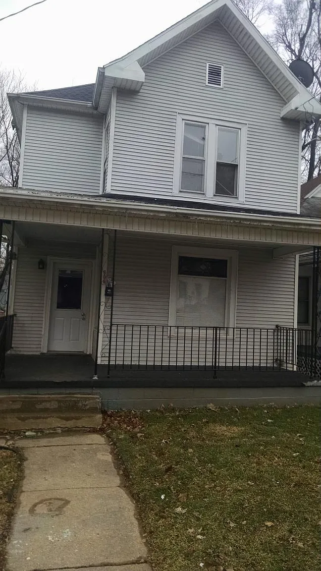 609 Haungs Ave photo 1