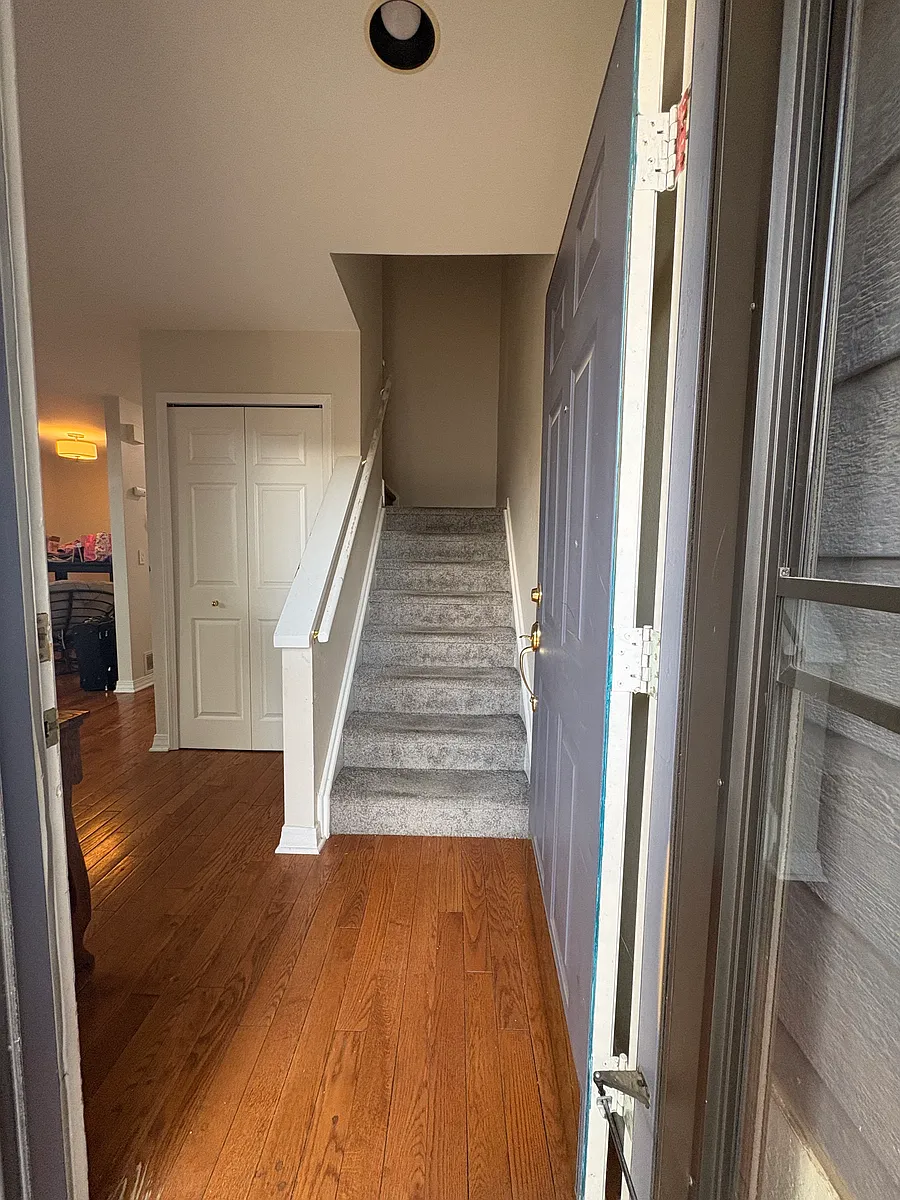 Building Photo - 1054 Delta Dr