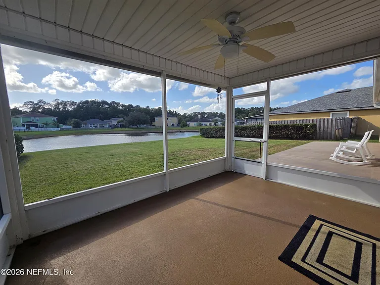 1912 Covemont Ct — Photo 2