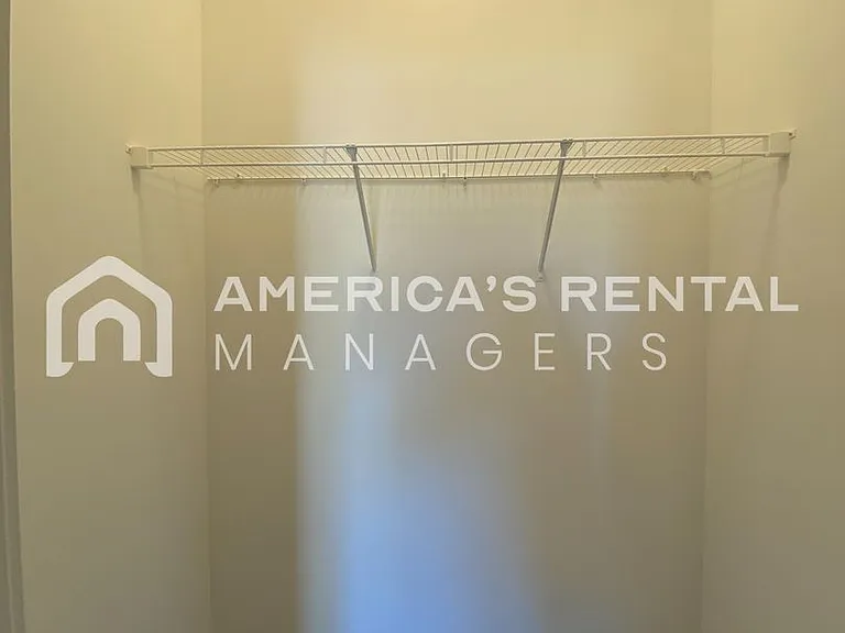 215 White Oak Cir — Photo 23
