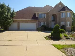 15169 Woodland Dr, South Holland, IL